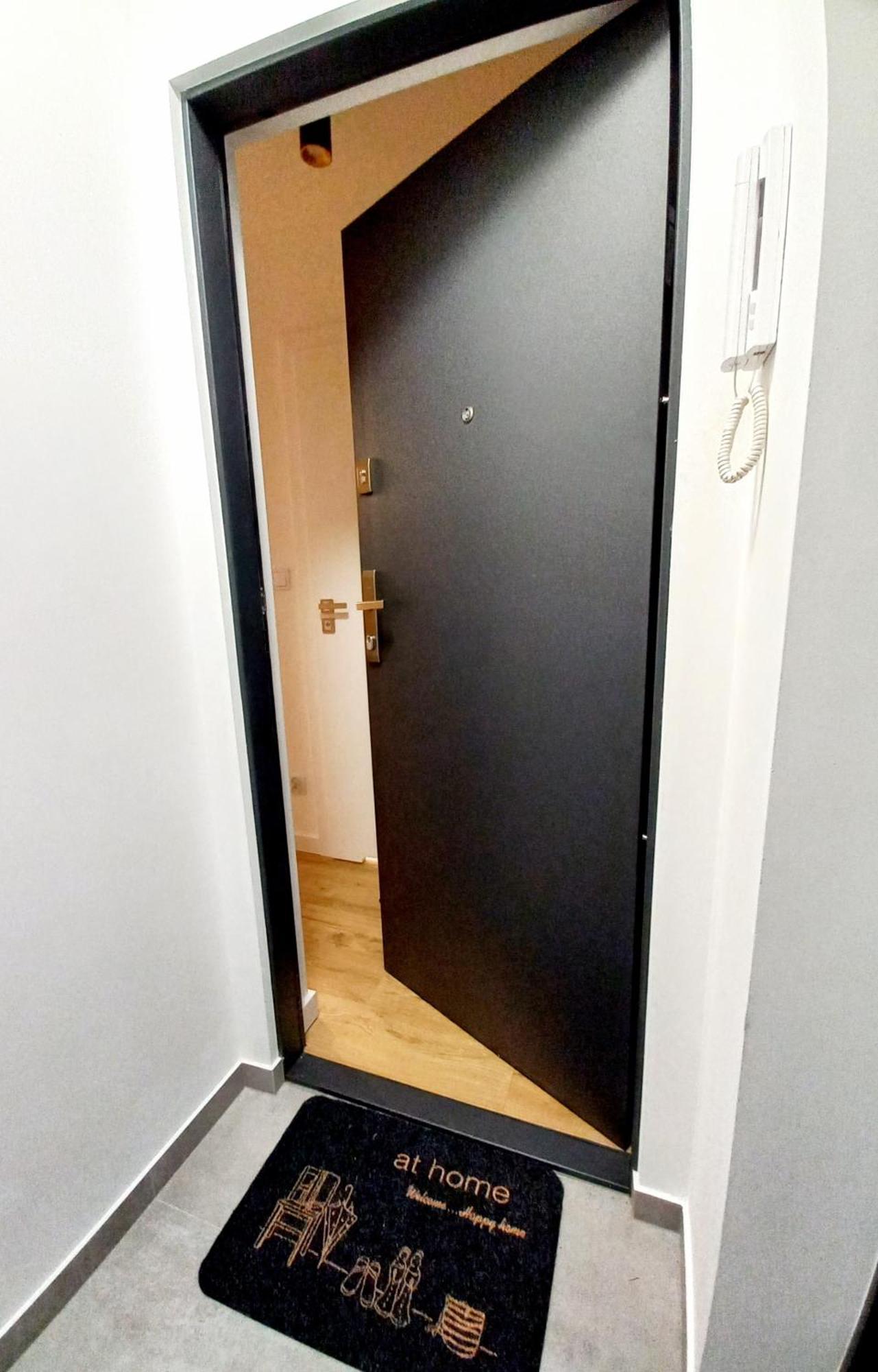 Neoapartments Lotnicza Wrocław Extérieur photo
